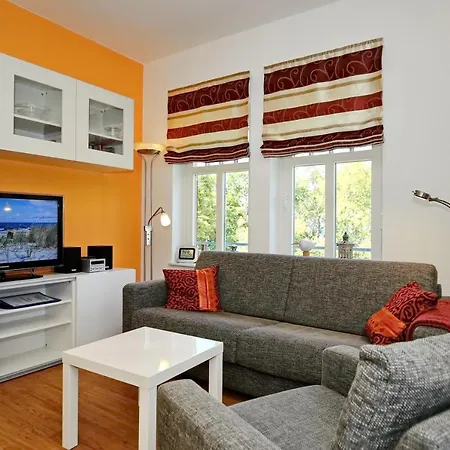 La 11 Apartment *